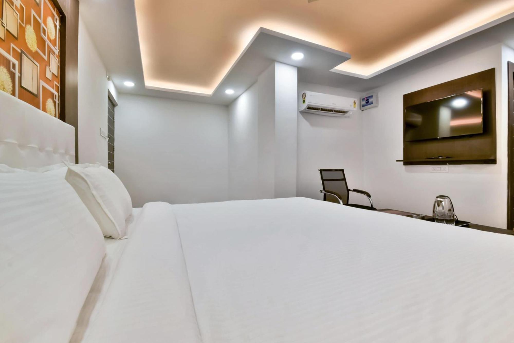 Collection O Addiction Hotel Patna  Exterior photo