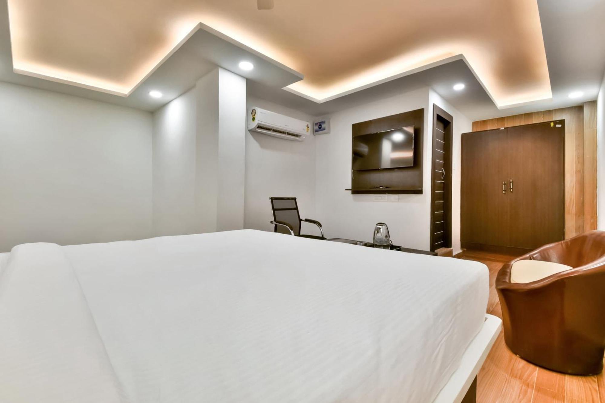 Collection O Addiction Hotel Patna  Exterior photo