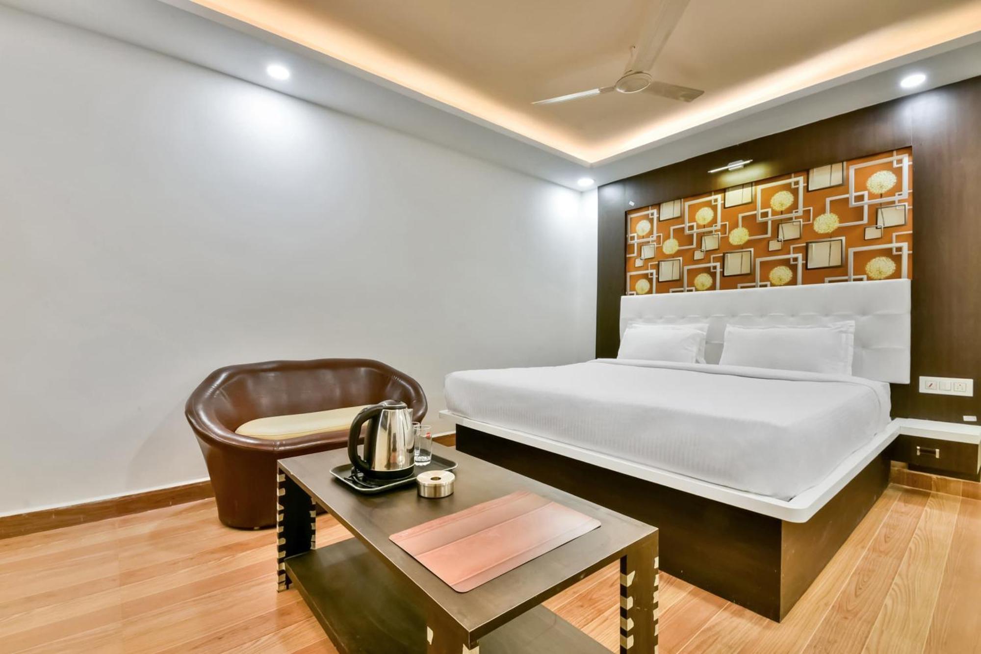 Collection O Addiction Hotel Patna  Exterior photo